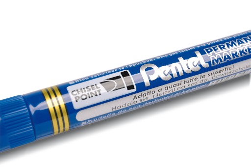 Pentel N860 čierny permanentný popisovač so skoseným hrotom