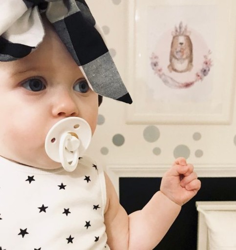 BIBS SUNSHINE Upokojujúci cumlík. Guma Hevea 0-6m