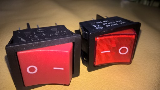 Konektor spínača PBS 11A-RED.