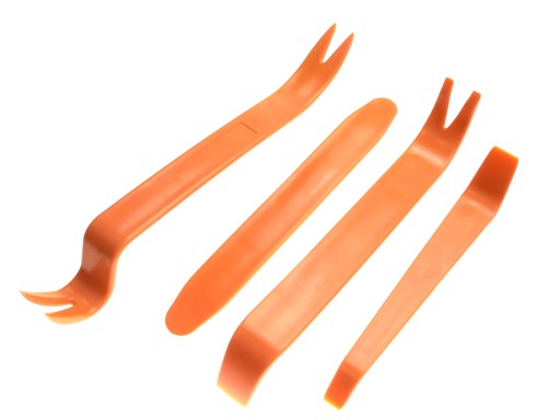 4 x Kľúče, náradie, sťahováky, odstránenie čalúnenia