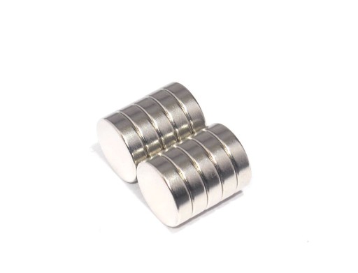 NEODYMOVÉ MAGNETY 7x2 mm 10 ks.