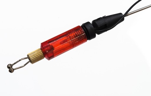 SWINGER PODSVIETENÝ ELEKTRICKÝ SIGNÁL ČERVENÝ