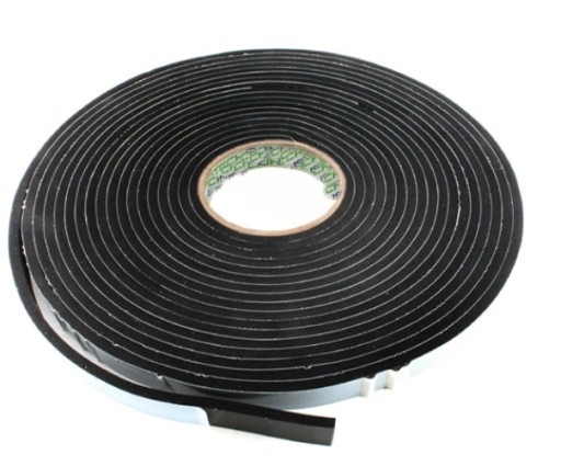 SAMOLEPIACA PENOVÉ TESNENIE EPDM APTK PÁSKA GR. 6MM 10MM / 10M ČIERNA