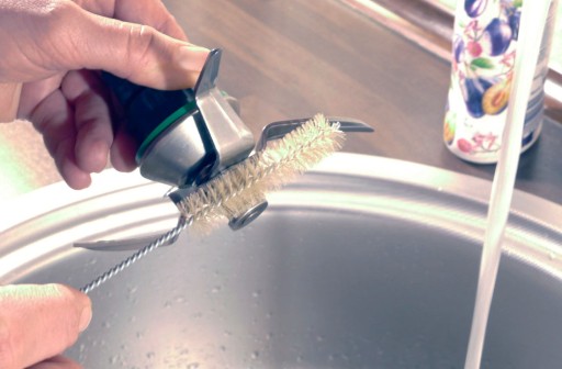 Kefa na umývanie nožov v robote Thermomix