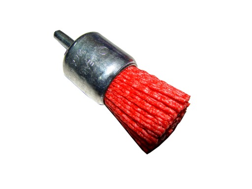 NYLONOVÁ KEFA s driekom T6 30 MM