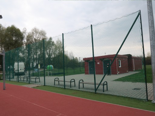 ZACHYCOVAČ GULIČKY POLYETYLÉN 120x120mm fi 3mm.