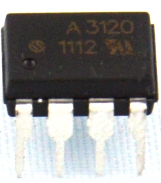HCPL3120 Driver IGBT optočlen 1 kanál 3,75 kV DIP8