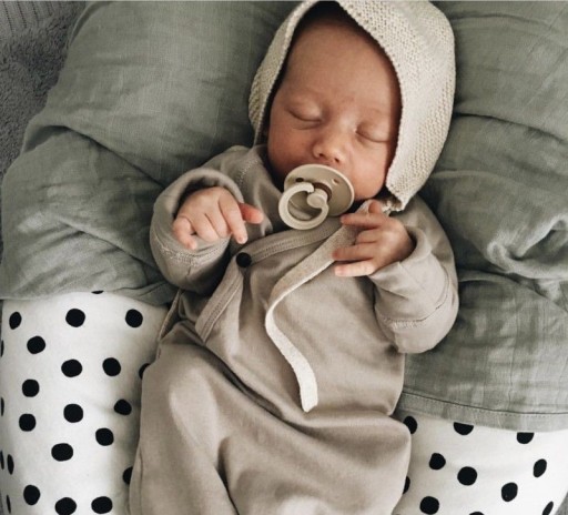 BIBS SUNSHINE Upokojujúci cumlík. Guma Hevea 0-6m