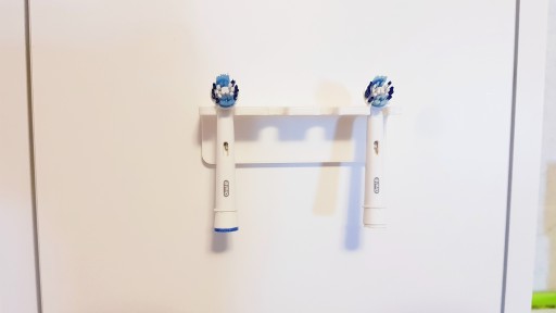 Oral B držiak na 4 závesné hroty