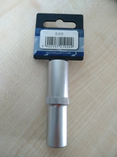 Zásuvka dlhá 1/2