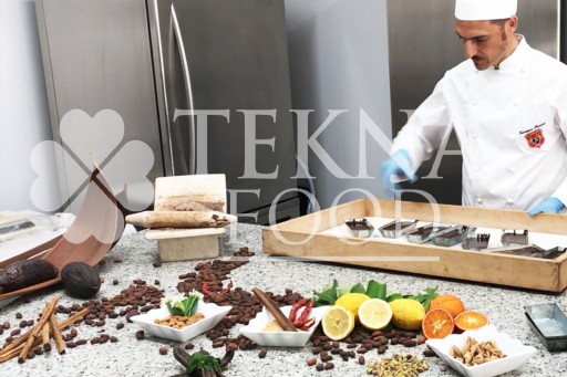 Tmavá čokoláda od Modica IGP Rizza od roku 1935 60% kakao PISTÁCIE 100g