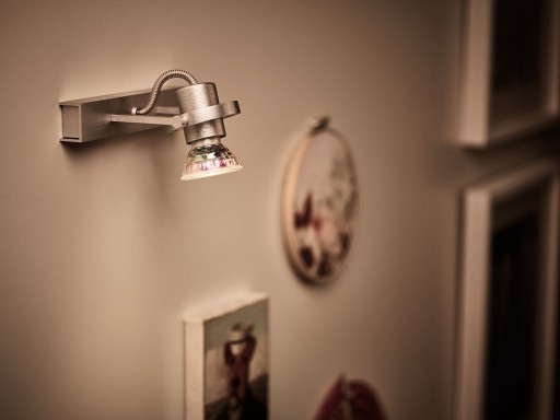 Philips CorePro GU10 LED žiarovka 4,9W=50W 550lm neutrálna farba 4000K 120°