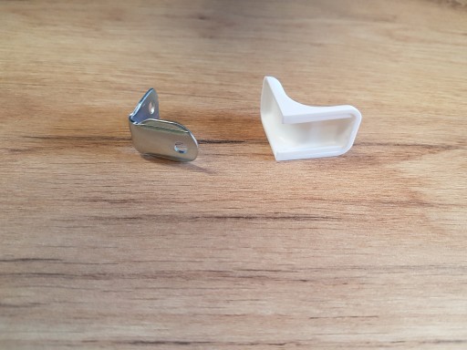 Nábytková spojka, uholník, biely plast + kov, 4 ks