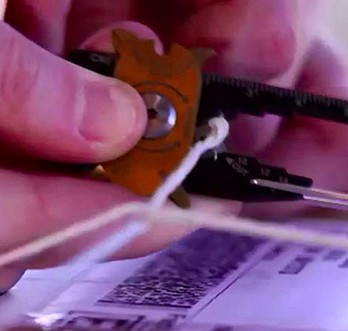 MULTITOOL 20 TOOLS KARABÍNOVÝ KĽÚČENSKÝ NÔŽ
