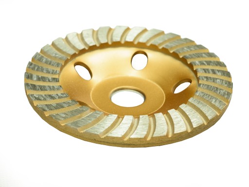 POHÁROVÝ DISK NA BRÚSENIE BETÓNU TURBO 125mm