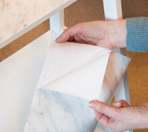 Dyha na nábytok na dosku parapet Lepiaca fólia imitujúca mramor ŠEDÁ 45x25cm