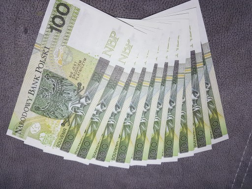 Bankovky v hodnote 100 PLN na zábavu a učenie, balenie po 10 ks