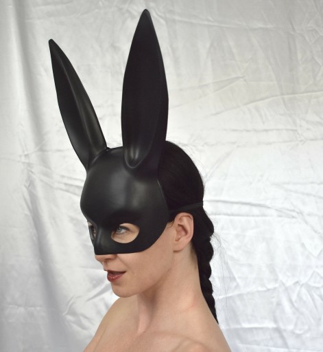 PLAYBOY MASKA ZAJAČIKA ČIERNE UŠI ZAJIKA HEFNERA