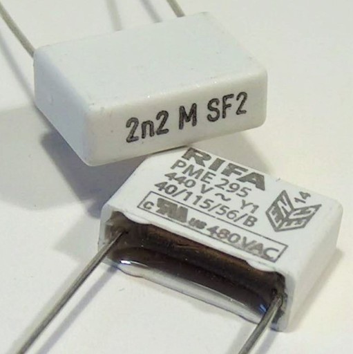 Kondenzátor 2,2n 440V 2n2 M 10ks.