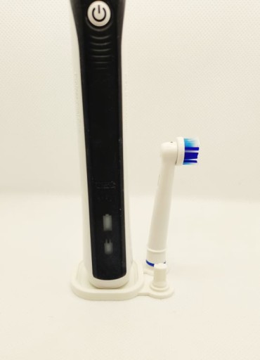 Základňa zubnej kefky Oral B base 1 ks