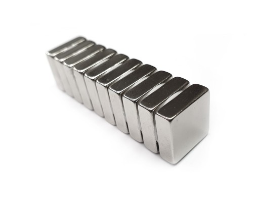 Silný neodýmový magnet 20X20X10 mm silný plát