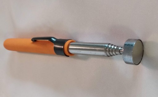 UCHOVÁVAČ S TELESKOPICKÝM MAGNETOM 72 CM