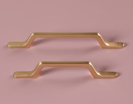LEO GOLDEN MOSADZNÁ NÁBYTKOVÁ ÚCHYTKA 96mm
