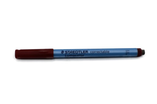 FINISH UMÝVAJÚCI ZNAČOVAČ ČERVENÝ a ČIERNY STAEDTLER 2 ks