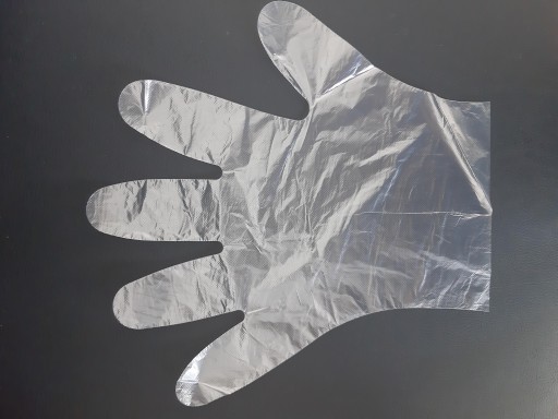 RUKAVICE RUKAVICE JEDNORAZOVÉ RUKAVICE z HDPE FÓLIE veľkosť L 100 KS Sarantis