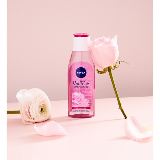 NIVEA Rose Touch hydratačné pleťové tonikum 200 ml