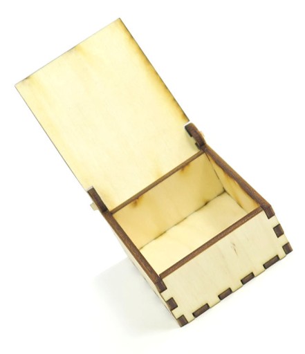 ZATVORENÁ KRABIČKA PREHLIADKA 5x5x2,5cm YD24
