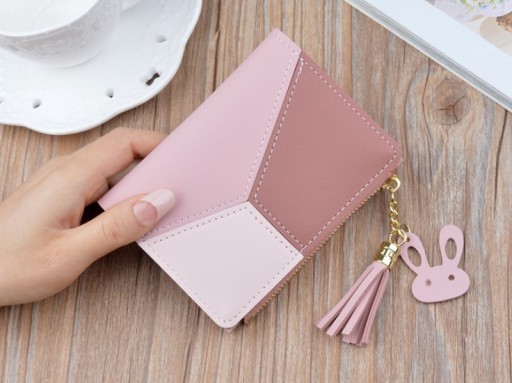 PEŇAŽENKA Ružová Biela Dámske Strapce Keychain Small