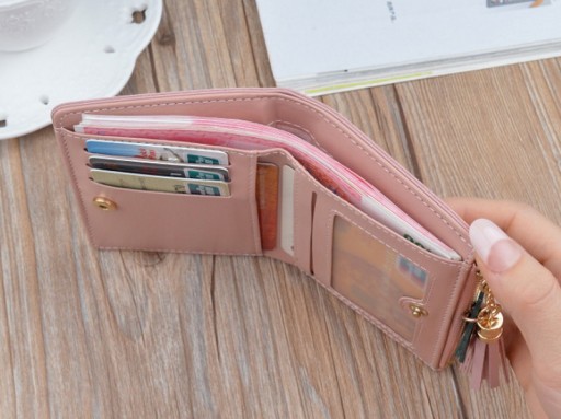 PEŇAŽENKA Ružová Biela Dámske Strapce Keychain Small