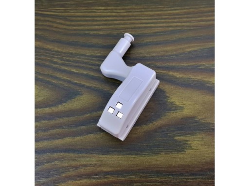 Svietidlo LAMP 3x LED do výklopných šatníkových skríň