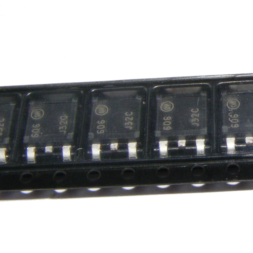 PNP tranzistor MJD32CT DPAK 100V 3A 10W ON x3