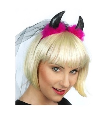 Slepačí párty závoj modely Devil's Horns