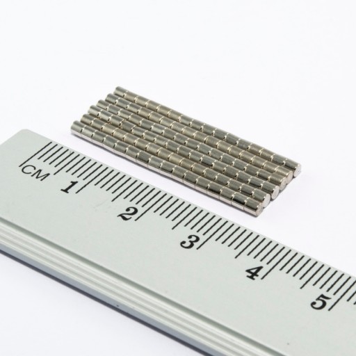 VALEC NEODYMOVÝ MAGNET 2x2 N38 SADA 100 KS