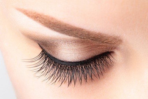 MILLENNIALS NUDES EYESHADOW PALETTE 5 TIEŇOV BÉŽOVÁ HNEDÁ