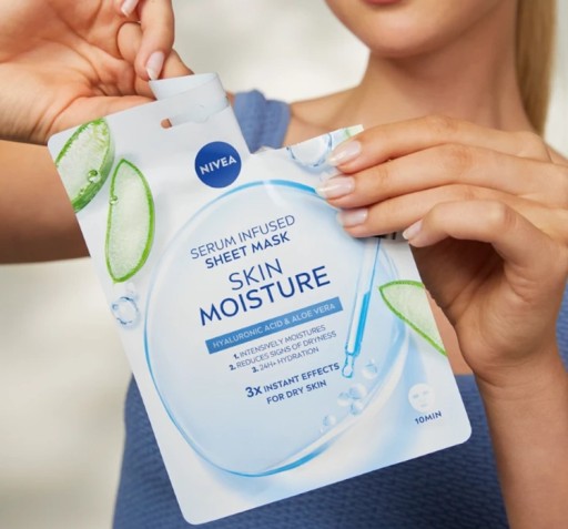 NIVEA SKIN MOISTURE Pleťová maska s hydratačným sérom