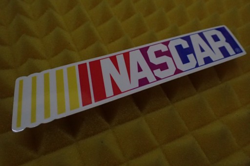 NÁLEPKA NASCAR STICKER 15,1 x 3,1 cm
