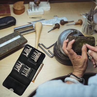 SADA PRESNÝCH SKRUTKOVAČOV 25 V 1 BITOV TORX