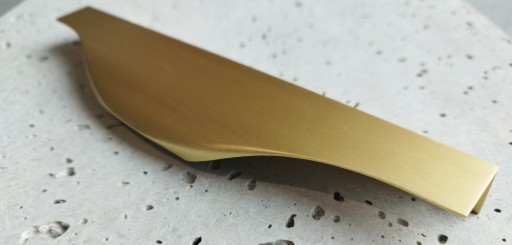 Nábytková úchytka GOLD edge 11,6 cm, ľahká, odolná UA04 do skriniek