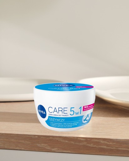 NIVEA CARE hydratačný krém na tvár 5v1 100ml
