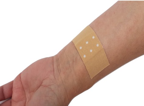 PLASTOVÝ S OBMEDZENÍM 4CM x 5M NA STRIHANIE LÁTKY