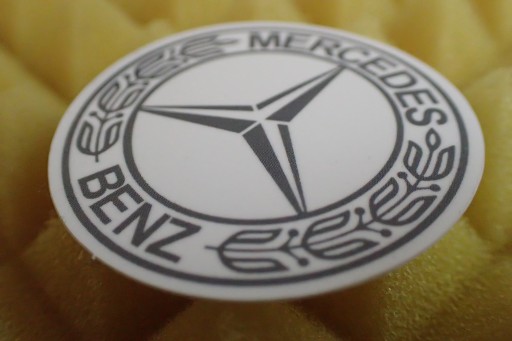 NÁLEPKA MERCEDES 4,5 x 4,5 cm