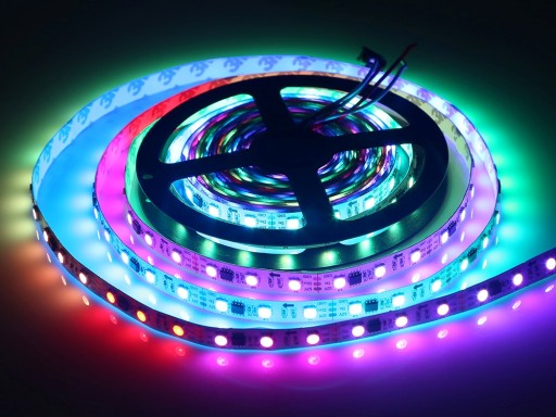 Magic 30 LED pás 1m 12V 5050 RGB WS2811 Digitálny