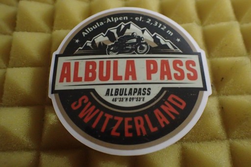 NÁLEPKA ALBULA PASS ŠVAJČIARSKO 6,6 x 6,6 cm UNIKÁTNA KOLEKCIA