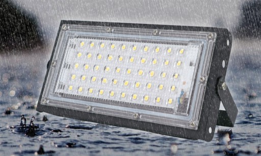 HALOGÉNOVÁ LED LAMPA 50W REFLEKTOR SVETLA 4500lm