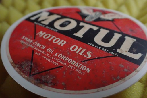 NÁLEPKA MOTUL STARÁ NÁLEPKA JEDINEČNÁ UNIKÁTNA 7,8 x 7,8 cm