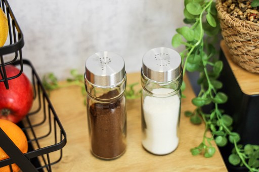 Súprava KORENIACA HRA SOĽ A PAPRIKA, klasická súprava zo skla a ocele